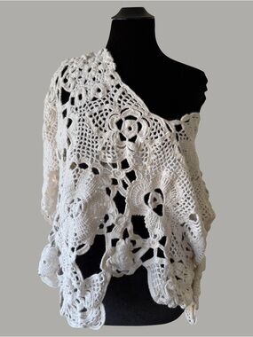 1993 RARE Michael Simon Cotton Crochet Asymmetrical Top